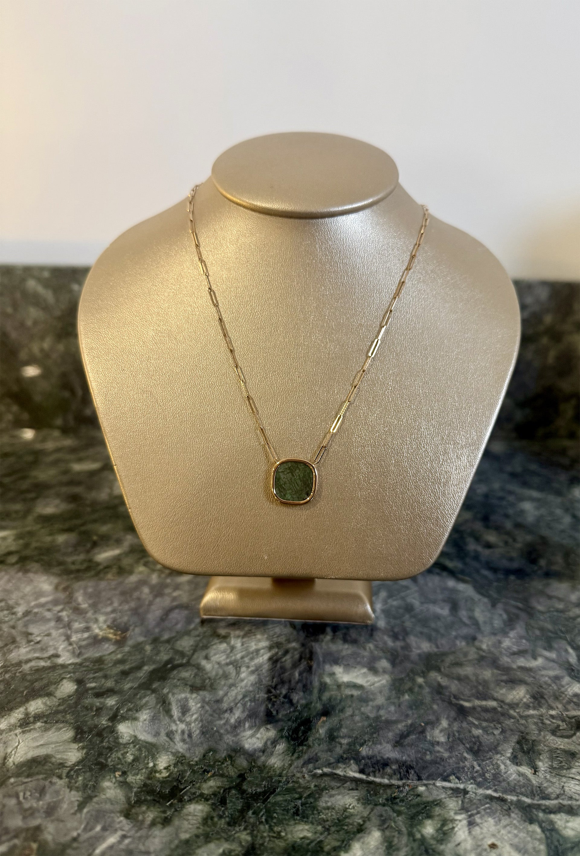 Collier Alma – Or & Vert d’Orezza